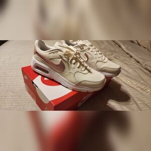 Nike Air Max Women's SC SE Sneakers Size 7.5 New
